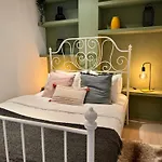 Daire Heart Of Cozy 2br Steps From