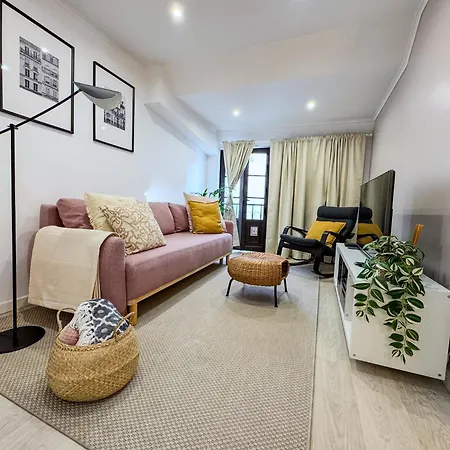 Heart Of Cozy 2br Steps From
