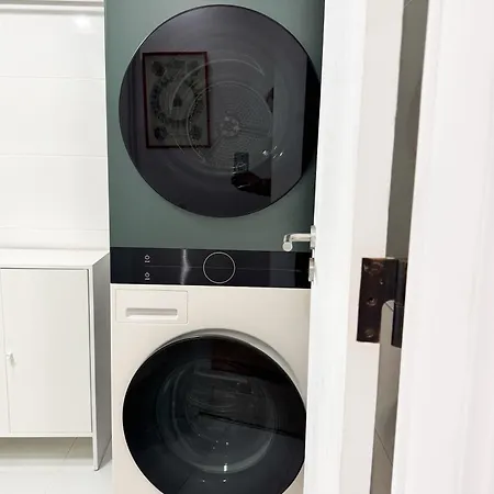 Heart Of Cozy 2br Steps From 아파트